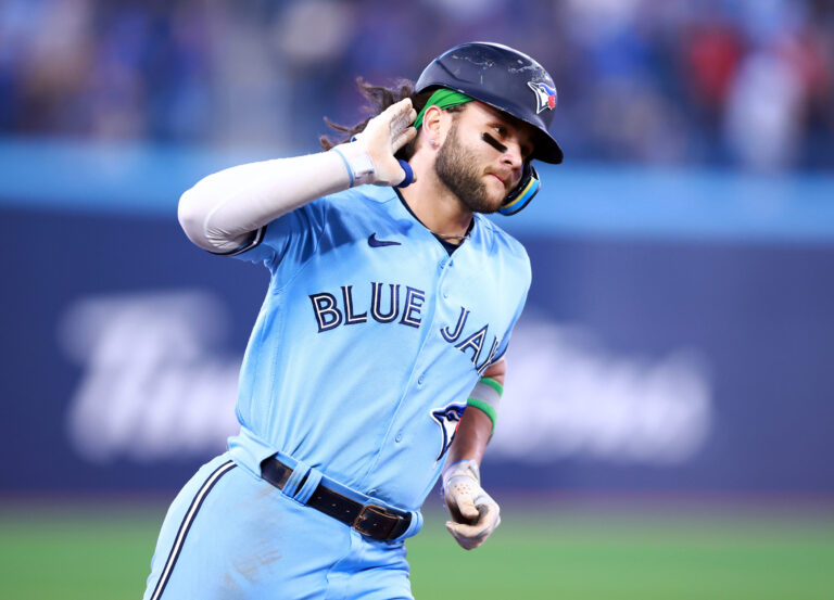 toronto-blue-jays-shortstop-bo-bichette (1)